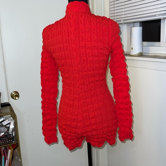 Orange / Red shirt romper - Picture 3 of 3